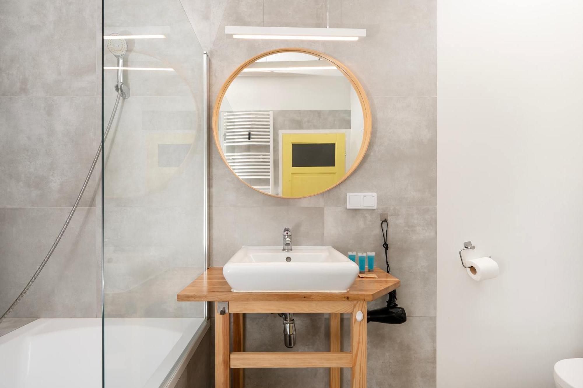 לודז' Central Family Apartment מראה חיצוני תמונה